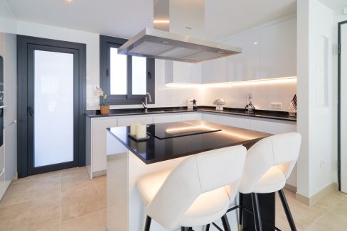 R4039870-Apartment-For-Sale-Estepona-Ground-Floor-Apartment-3-Beds-121-Built-15