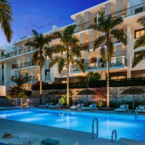 R4183684-Image 1-Ground Floor Apartment - 2 Beds - 86 Built