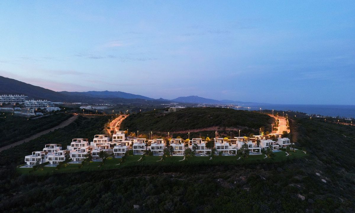 R4860307-House-For-Sale-Casares-Playa-Detached-Villa-4-Beds-262-Built-14