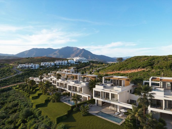 R4860307-Image 1-Detached Villa - 4 Beds - 262 Built