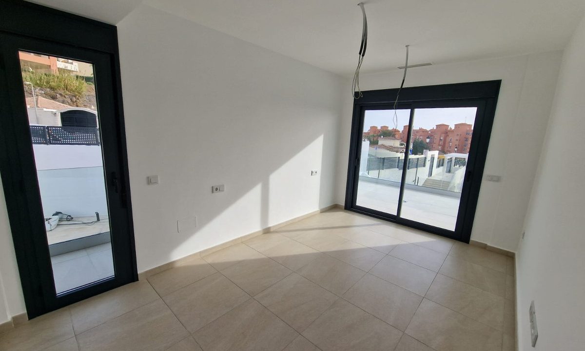 R4876183-House-For-Sale-Manilva-Detached-Villa-4-Beds-184-Built-10