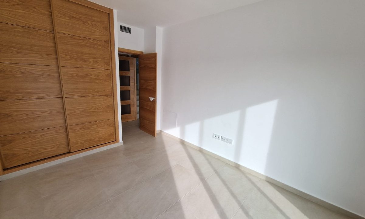 R4876183-House-For-Sale-Manilva-Detached-Villa-4-Beds-184-Built-16