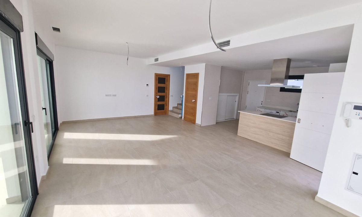 R4876183-House-For-Sale-Manilva-Detached-Villa-4-Beds-184-Built-3