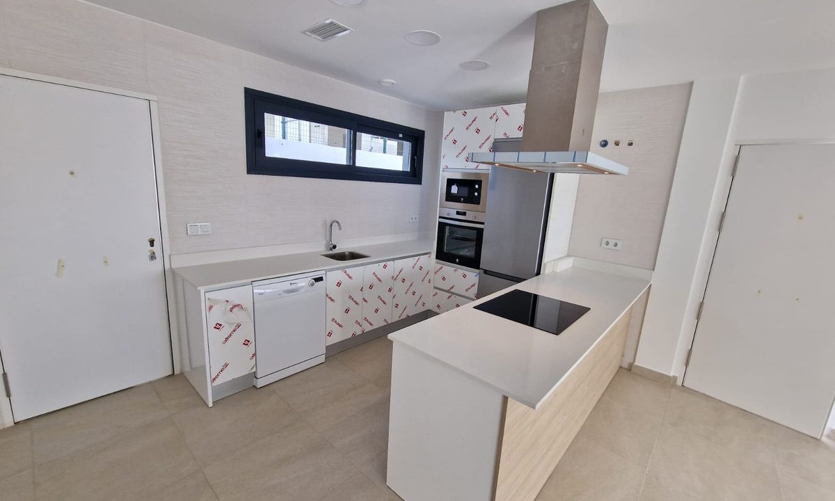 R4876183-House-For-Sale-Manilva-Detached-Villa-4-Beds-184-Built-8