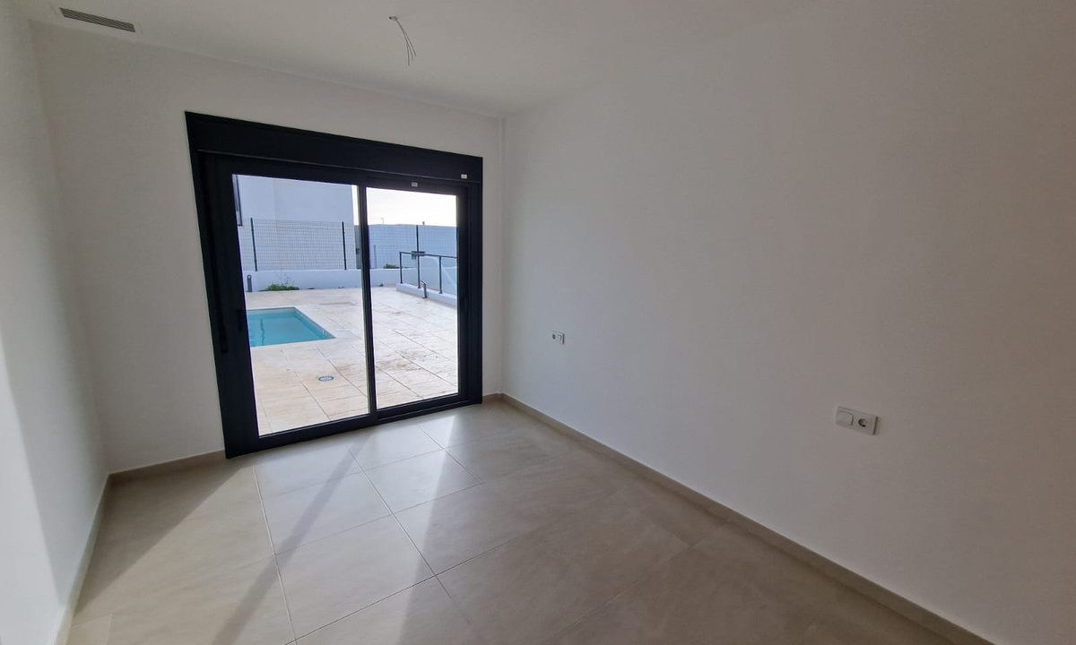 R4876183-House-For-Sale-Manilva-Detached-Villa-4-Beds-184-Built-9
