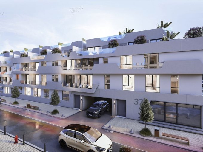 R4897039-Image 1-Middle Floor Apartment - 3 Beds - 81 Built