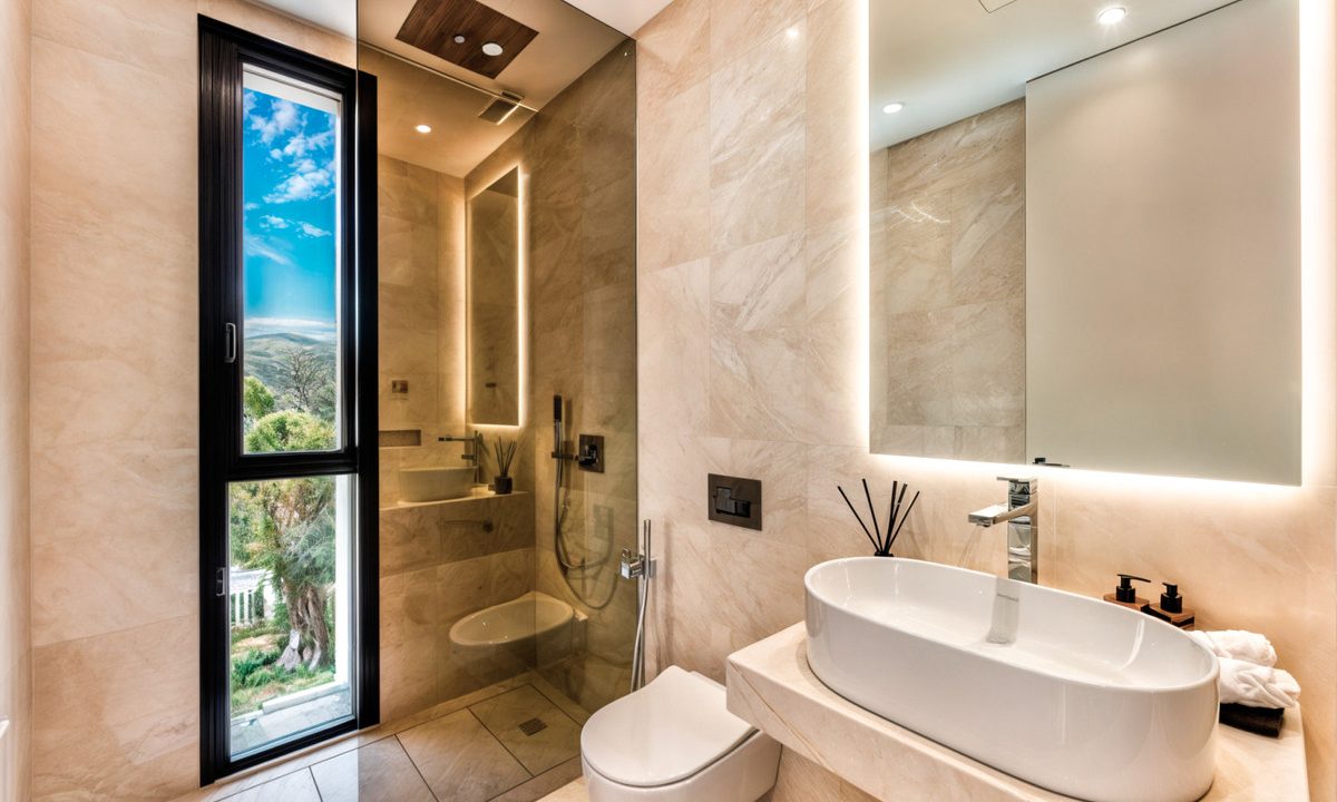 R4907779-House-For-Sale-The-Golden-Mile-Detached-Villa-6-Beds-647-Built-15