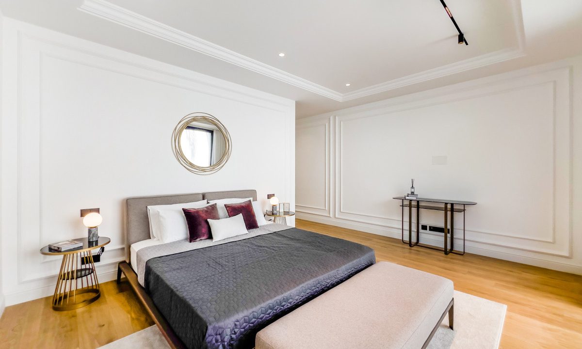 R4907779-House-For-Sale-The-Golden-Mile-Detached-Villa-6-Beds-647-Built-18