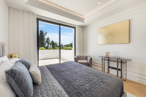 R4907779-House-For-Sale-The-Golden-Mile-Detached-Villa-6-Beds-647-Built-20