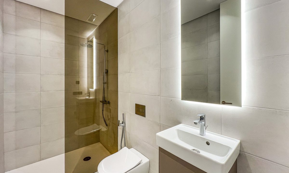 R4907779-House-For-Sale-The-Golden-Mile-Detached-Villa-6-Beds-647-Built-23