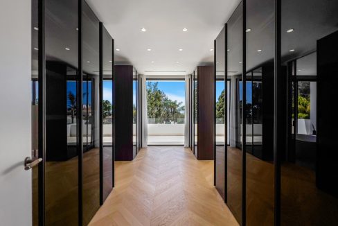R4907779-House-For-Sale-The-Golden-Mile-Detached-Villa-6-Beds-647-Built-25