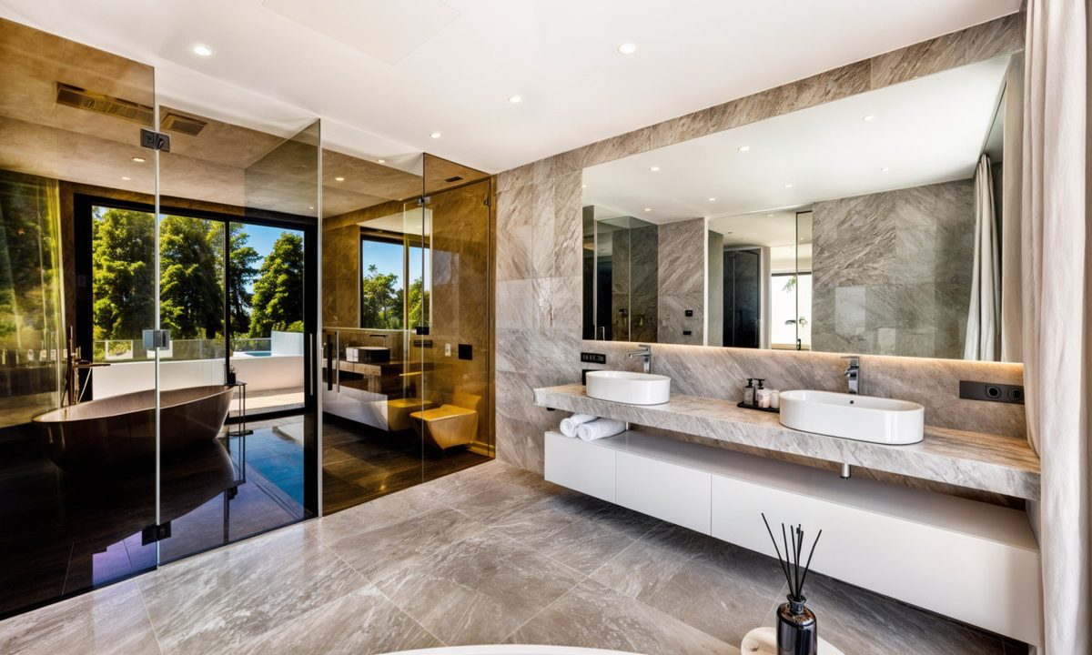 R4907779-House-For-Sale-The-Golden-Mile-Detached-Villa-6-Beds-647-Built-27