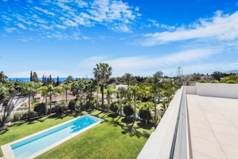 R4907779-House-For-Sale-The-Golden-Mile-Detached-Villa-6-Beds-647-Built-33