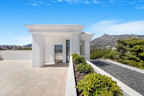R4907779-House-For-Sale-The-Golden-Mile-Detached-Villa-6-Beds-647-Built-35