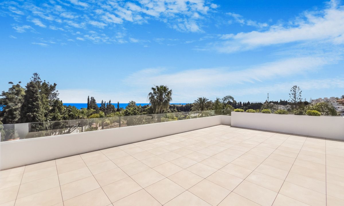 R4907779-House-For-Sale-The-Golden-Mile-Detached-Villa-6-Beds-647-Built-37