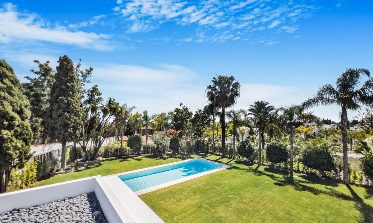R4907779-House-For-Sale-The-Golden-Mile-Detached-Villa-6-Beds-647-Built-43