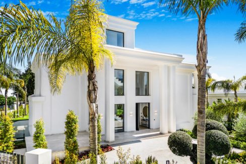 R4907779-House-For-Sale-The-Golden-Mile-Detached-Villa-6-Beds-647-Built-45