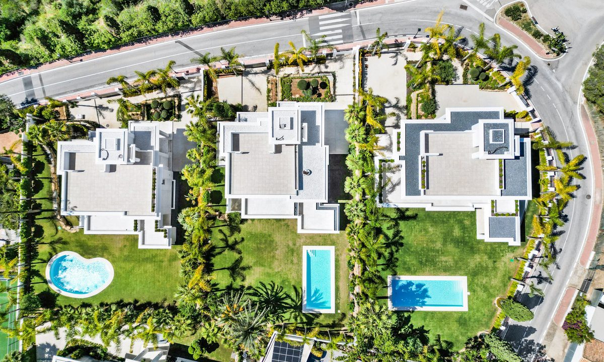 R4907779-House-For-Sale-The-Golden-Mile-Detached-Villa-6-Beds-647-Built-47