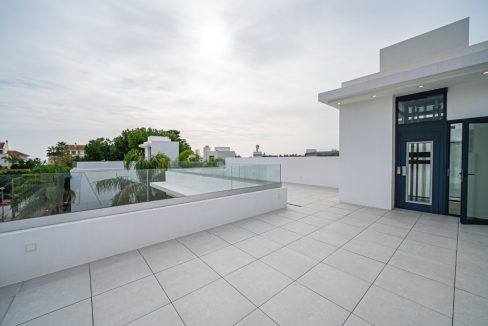 R4907800-House-For-Sale-The-Golden-Mile-Detached-Villa-4-Beds-434-Built-25