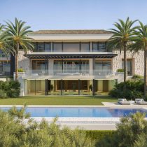 R4913128-Image 1-Detached Villa - 8 Beds - 1380 Built