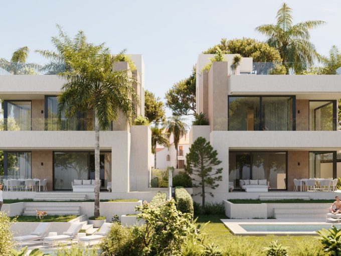 R4913131-Image 1-Detached Villa - 4 Beds - 454 Built
