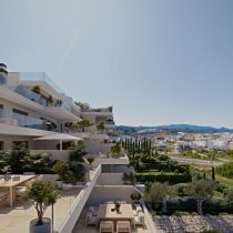 R4913446-Image 1-Ground Floor Apartment - 2 Beds - 137 Built