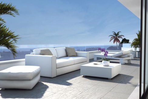 R4959004-House-For-Sale-La-Duquesa-Detached-Villa-4-Beds-205-Built-1
