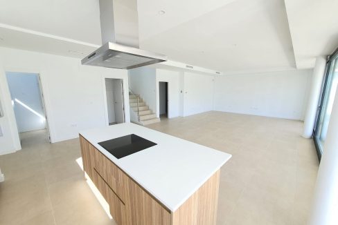 R4959004-House-For-Sale-La-Duquesa-Detached-Villa-4-Beds-205-Built-11