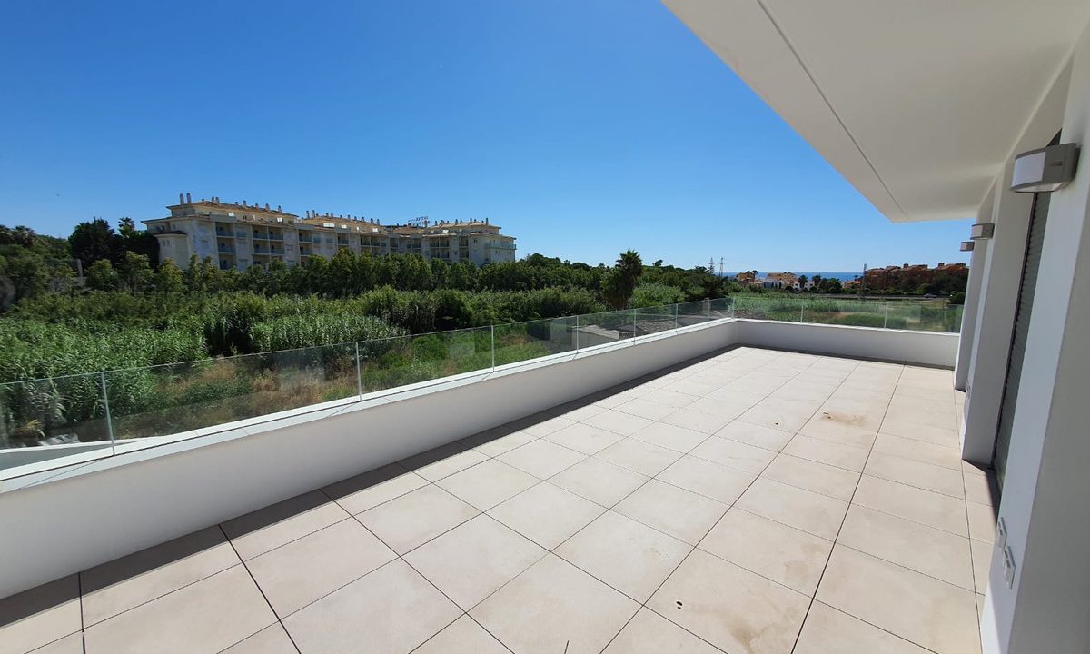 R4959004-House-For-Sale-La-Duquesa-Detached-Villa-4-Beds-205-Built-25