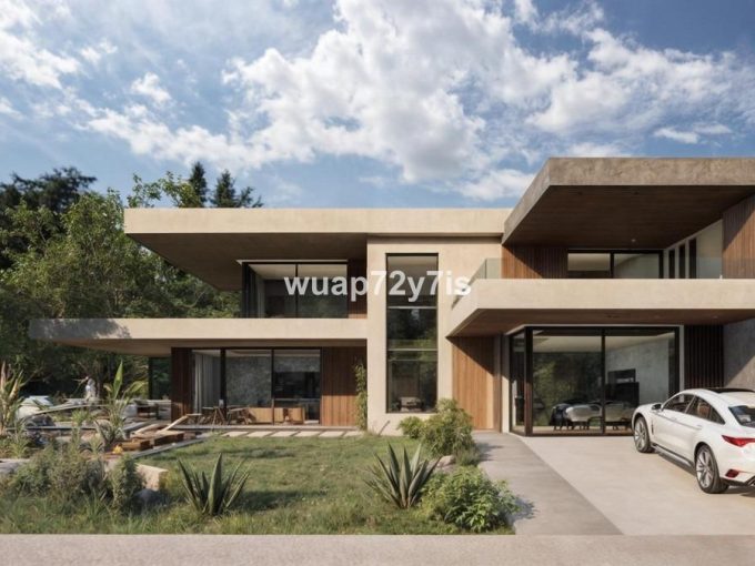 R4964905-Image 1-Detached Villa - 4 Beds - 232 Built