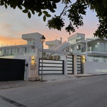 R4972885-Image 1-Detached Villa - 4 Beds - 321 Built