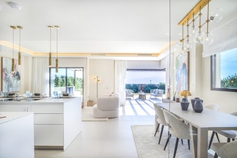 R4974442-House-For-Sale-New-Golden-Mile-Detached-Villa-4-Beds-370-Built-2