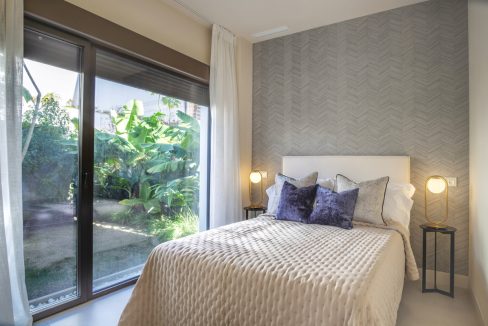 R4974442-House-For-Sale-New-Golden-Mile-Detached-Villa-4-Beds-370-Built-21