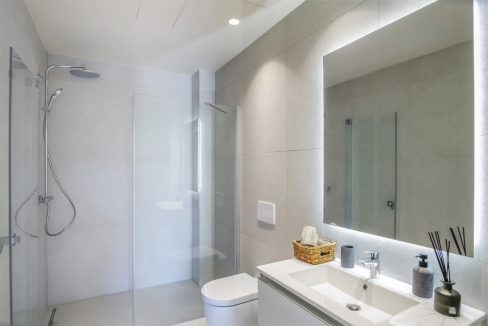 R4974442-House-For-Sale-New-Golden-Mile-Detached-Villa-4-Beds-370-Built-23