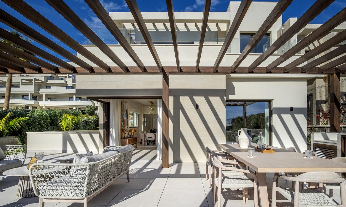 R4974442-House-For-Sale-New-Golden-Mile-Detached-Villa-4-Beds-370-Built-37