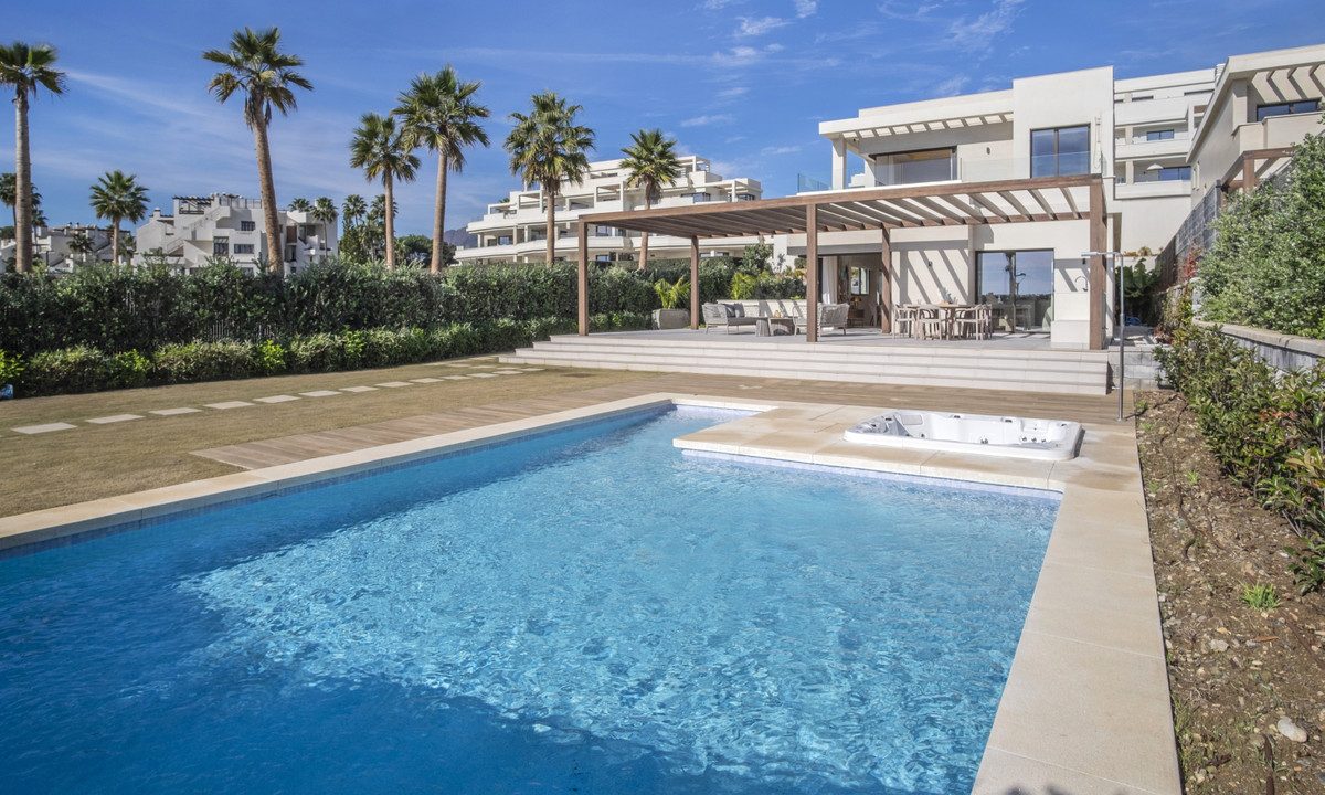 R4974442-House-For-Sale-New-Golden-Mile-Detached-Villa-4-Beds-370-Built-40