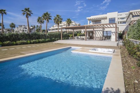 R4974442-House-For-Sale-New-Golden-Mile-Detached-Villa-4-Beds-370-Built-40