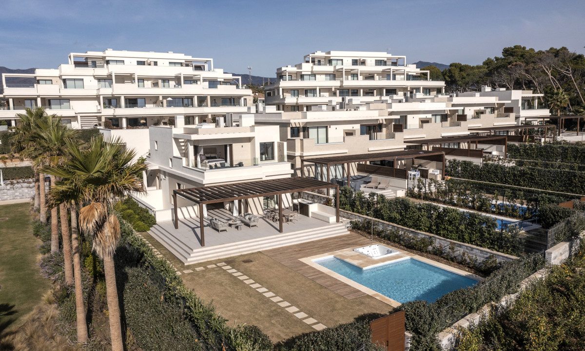 R4974442-House-For-Sale-New-Golden-Mile-Detached-Villa-4-Beds-370-Built-43