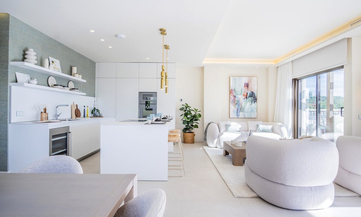 R4974442-House-For-Sale-New-Golden-Mile-Detached-Villa-4-Beds-370-Built-6