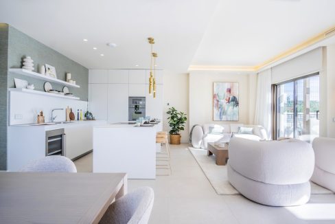 R4974442-House-For-Sale-New-Golden-Mile-Detached-Villa-4-Beds-370-Built-6