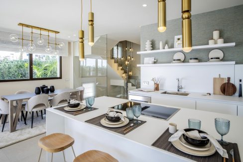 R4974442-House-For-Sale-New-Golden-Mile-Detached-Villa-4-Beds-370-Built-7