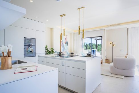 R4974442-House-For-Sale-New-Golden-Mile-Detached-Villa-4-Beds-370-Built-9