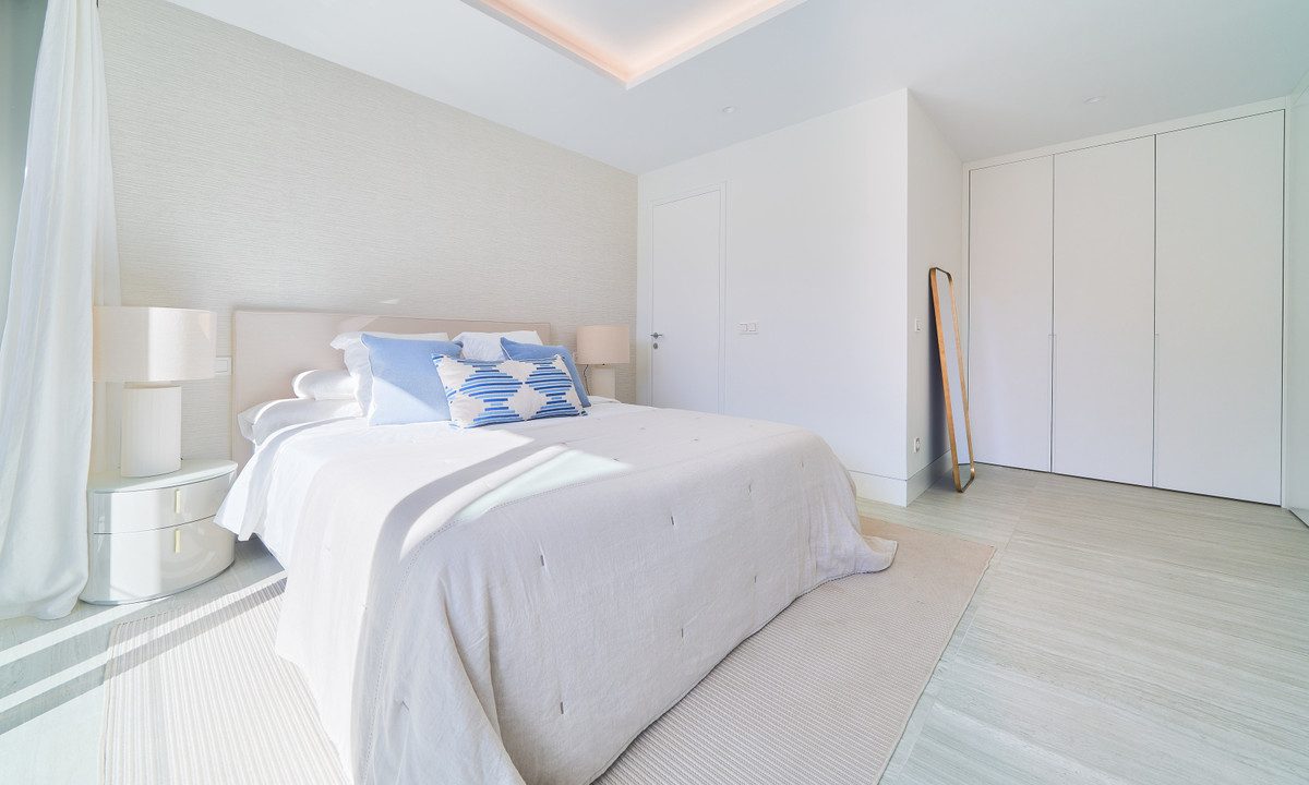 R4989445-Apartment-For-Sale-Estepona-Middle-Floor-Apartment-2-Beds-108-Built-13
