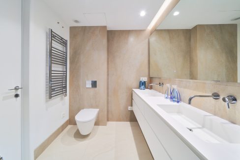 R4989445-Apartment-For-Sale-Estepona-Middle-Floor-Apartment-2-Beds-108-Built-19
