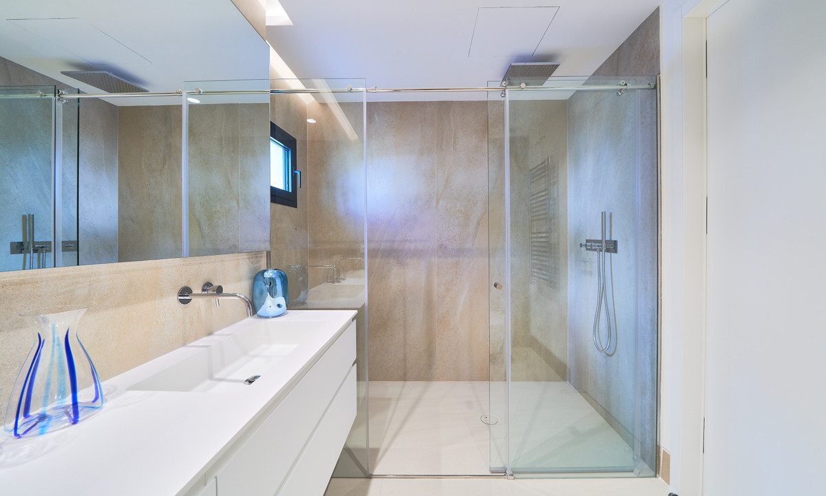 R4989445-Apartment-For-Sale-Estepona-Middle-Floor-Apartment-2-Beds-108-Built-20