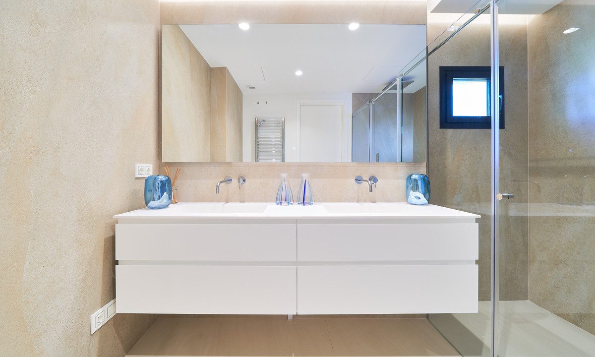 R4989445-Apartment-For-Sale-Estepona-Middle-Floor-Apartment-2-Beds-108-Built-25