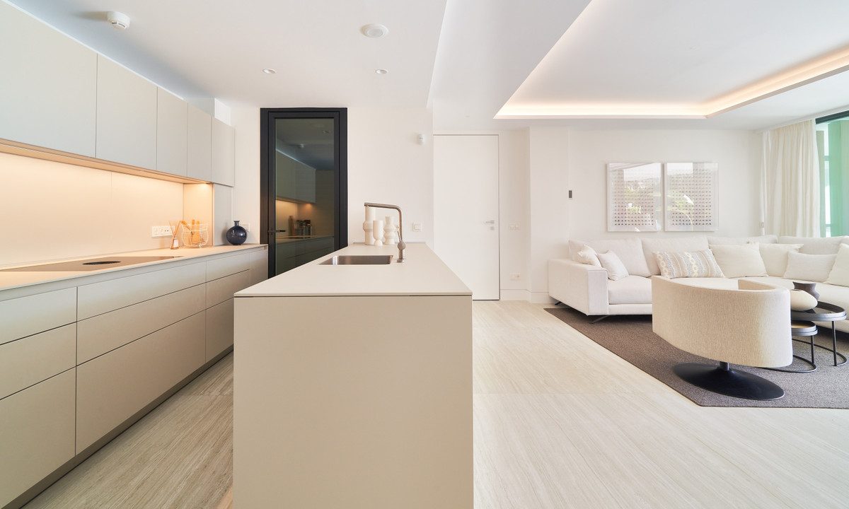 R4989445-Apartment-For-Sale-Estepona-Middle-Floor-Apartment-2-Beds-108-Built-4