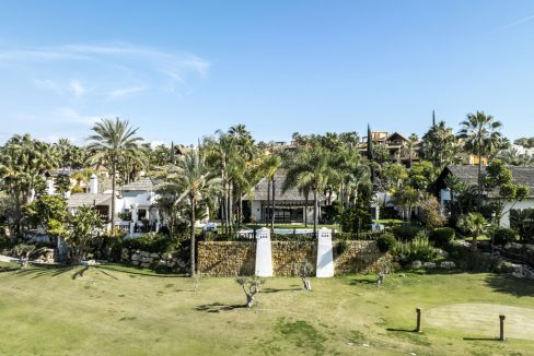 R5106211-House-For-Sale-Estepona-Detached-Villa-5-Beds-287-Built-33
