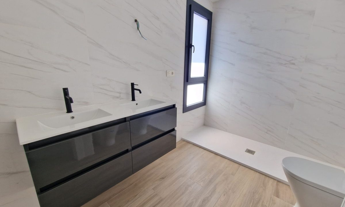 R5110435-House-For-Sale-Manilva-Semi-Detached-House-2-Beds-128-Built-12