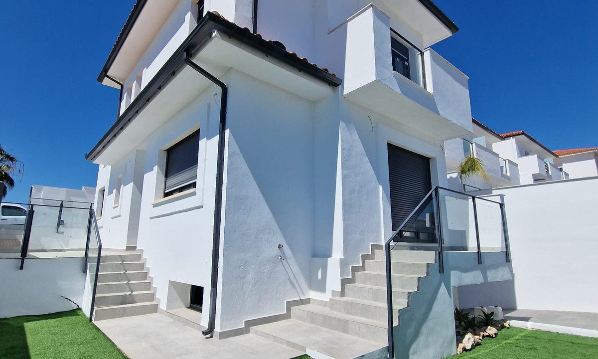 R5110435-House-For-Sale-Manilva-Semi-Detached-House-2-Beds-128-Built-24